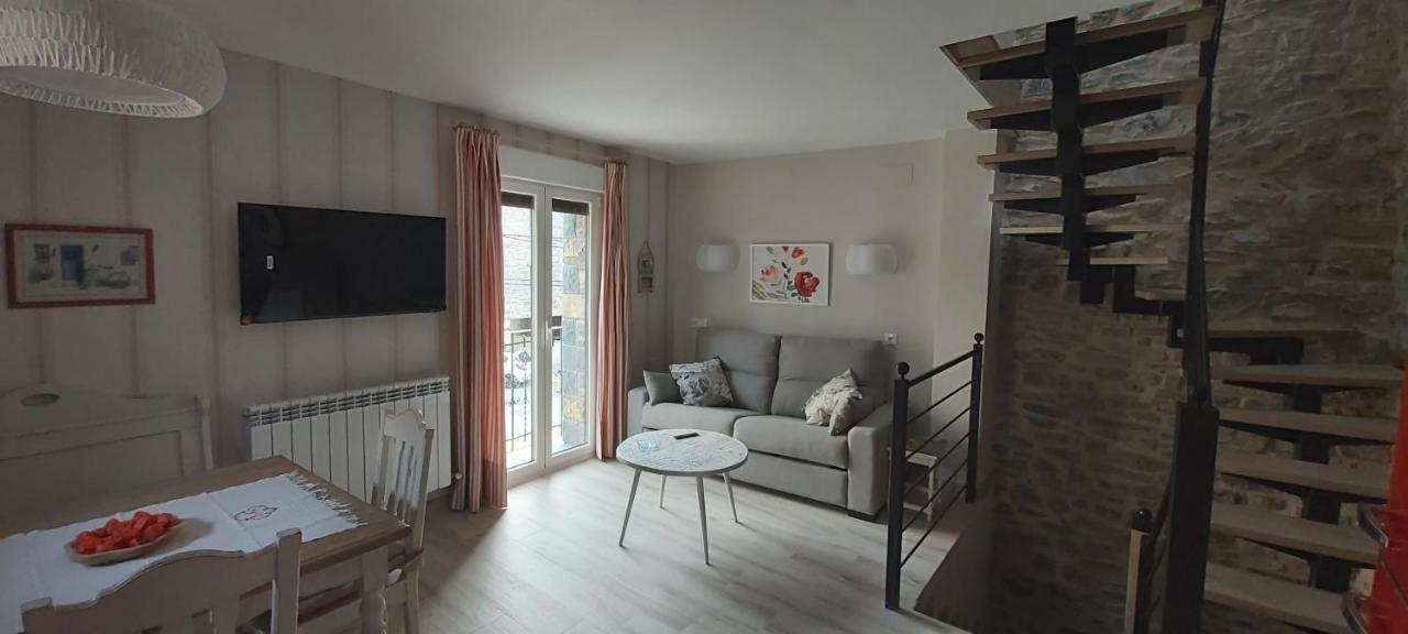 Apartamentos Casa Isabale 비에스카스 외부 사진