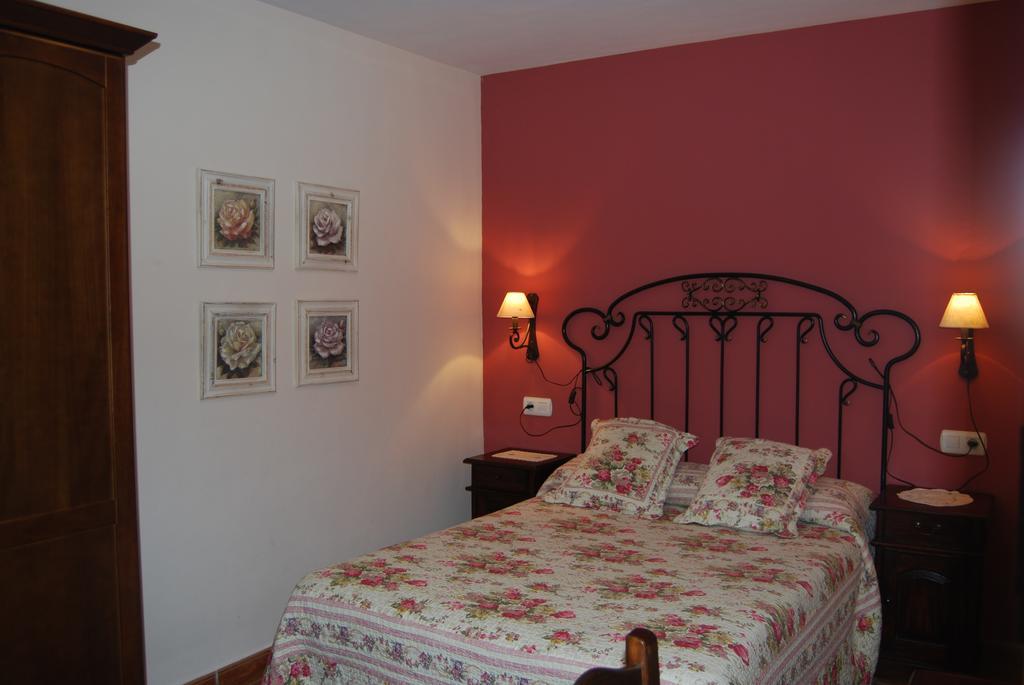 Apartamentos Casa Isabale 비에스카스 객실 사진